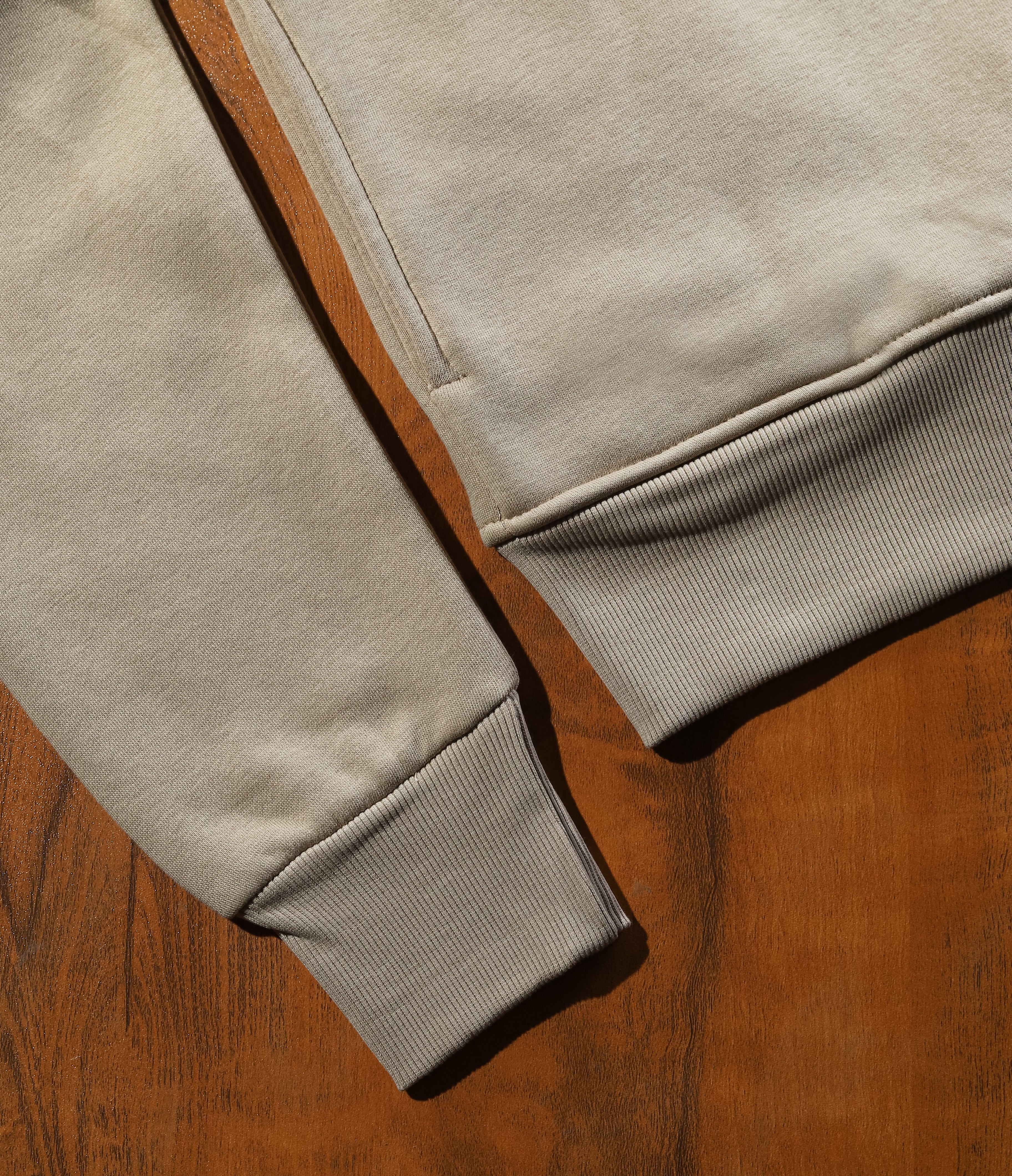 CAMEL BROWN SWEATSHIRT