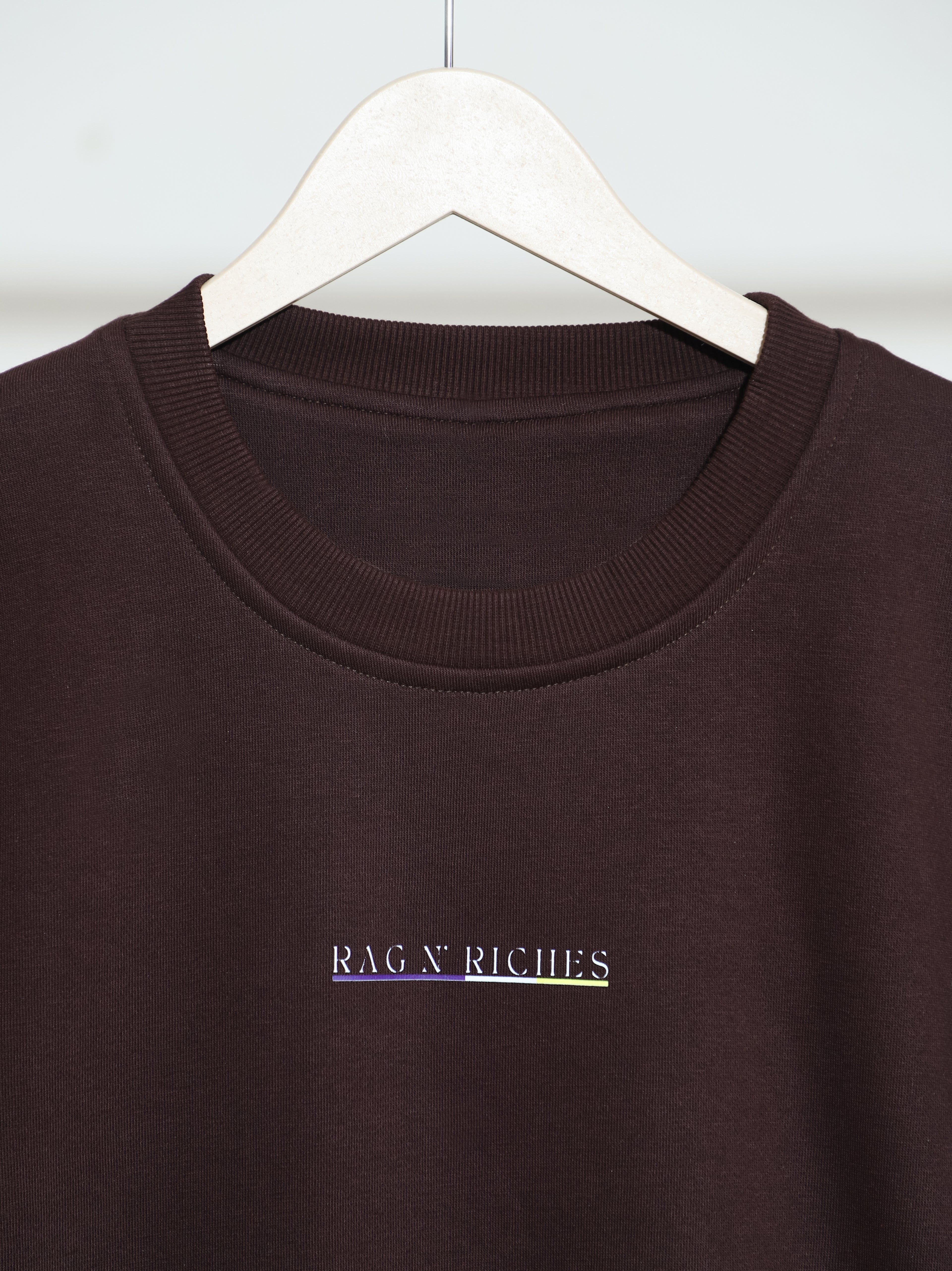 DARK BROWN SWEATSHIRT